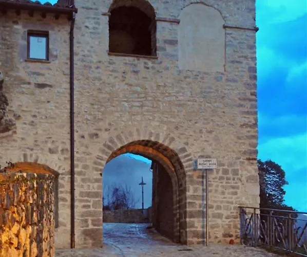 La Casa Di Carlotta Lägenhet Cerreto di Spoleto